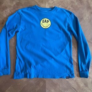 GAP x SmileyWorld Blue Long Sleeve Tee – Boys XXL (18–20)